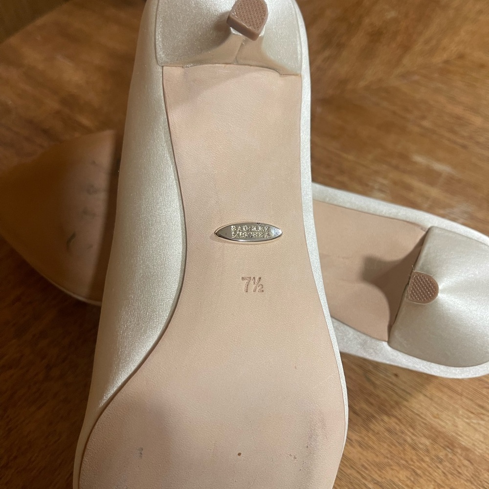 Bagdely Mischka Vail Embellished Kitten Heel Pump - Picture 12 of 16